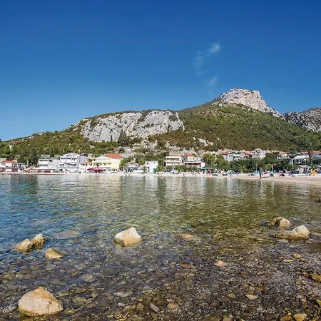 Appartamento 3 Bedroom Awesome In Klek